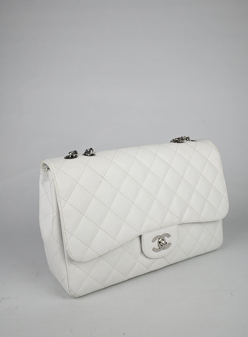 Chanel Borsa Jumbo in pelle Caviar bianca