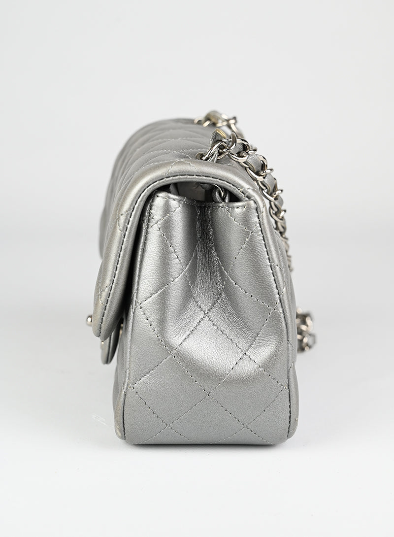 Chanel Borsa 2.55 Mini argento