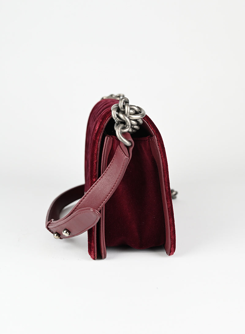 Chanel Borsa Boy in velluto burgundy