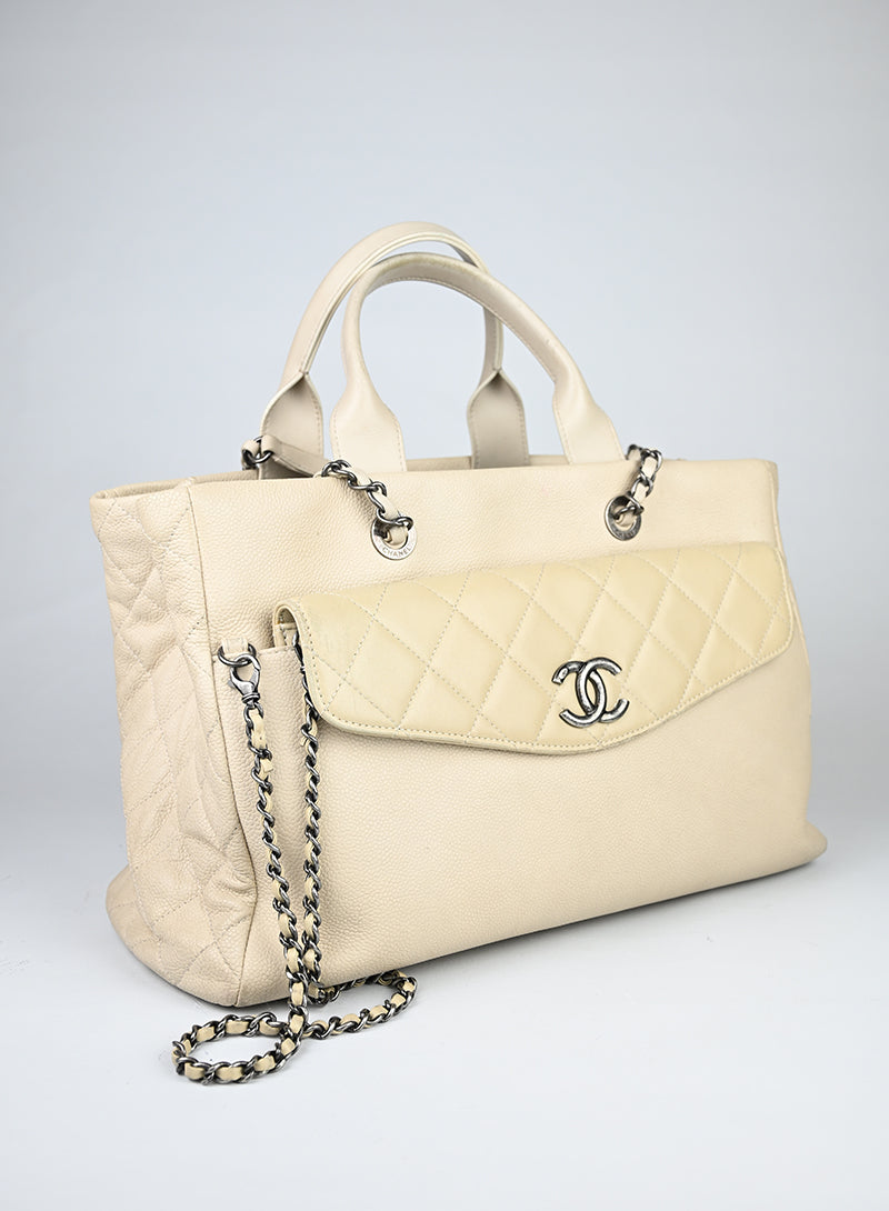 Chanel Borsa Coco Break in pelle beige