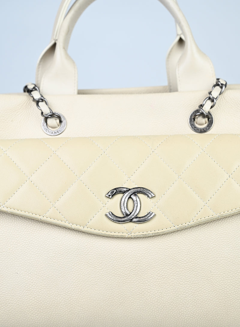 Chanel Borsa Coco Break in pelle beige