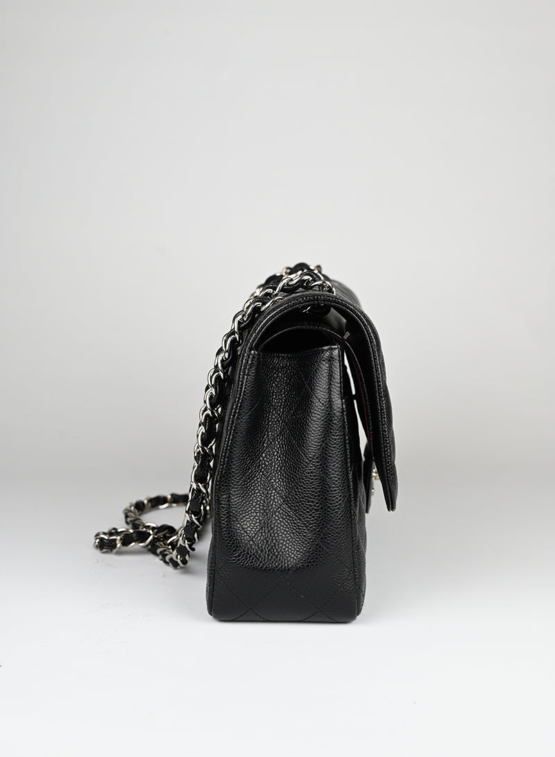 Chanel Borsa Jumbo in pelle Caviar nera