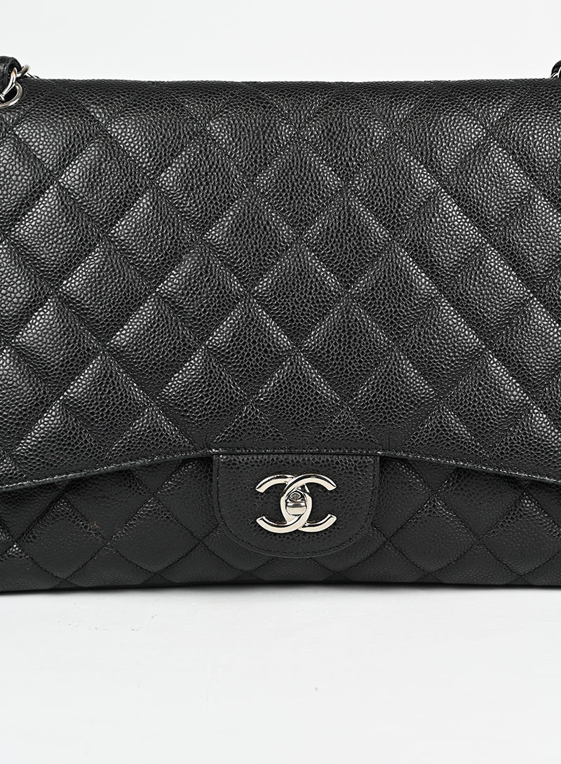 Chanel Borsa Jumbo in pelle nera