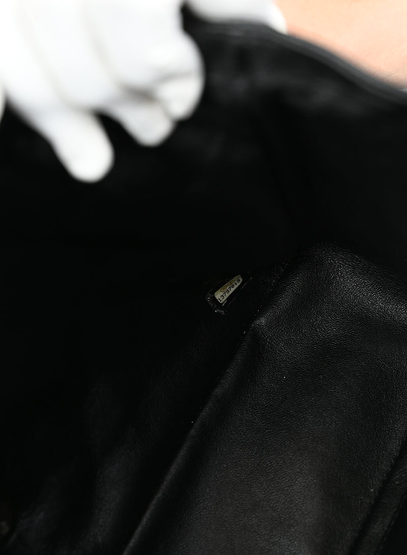 Chanel Borsa Jumbo in pelle nera