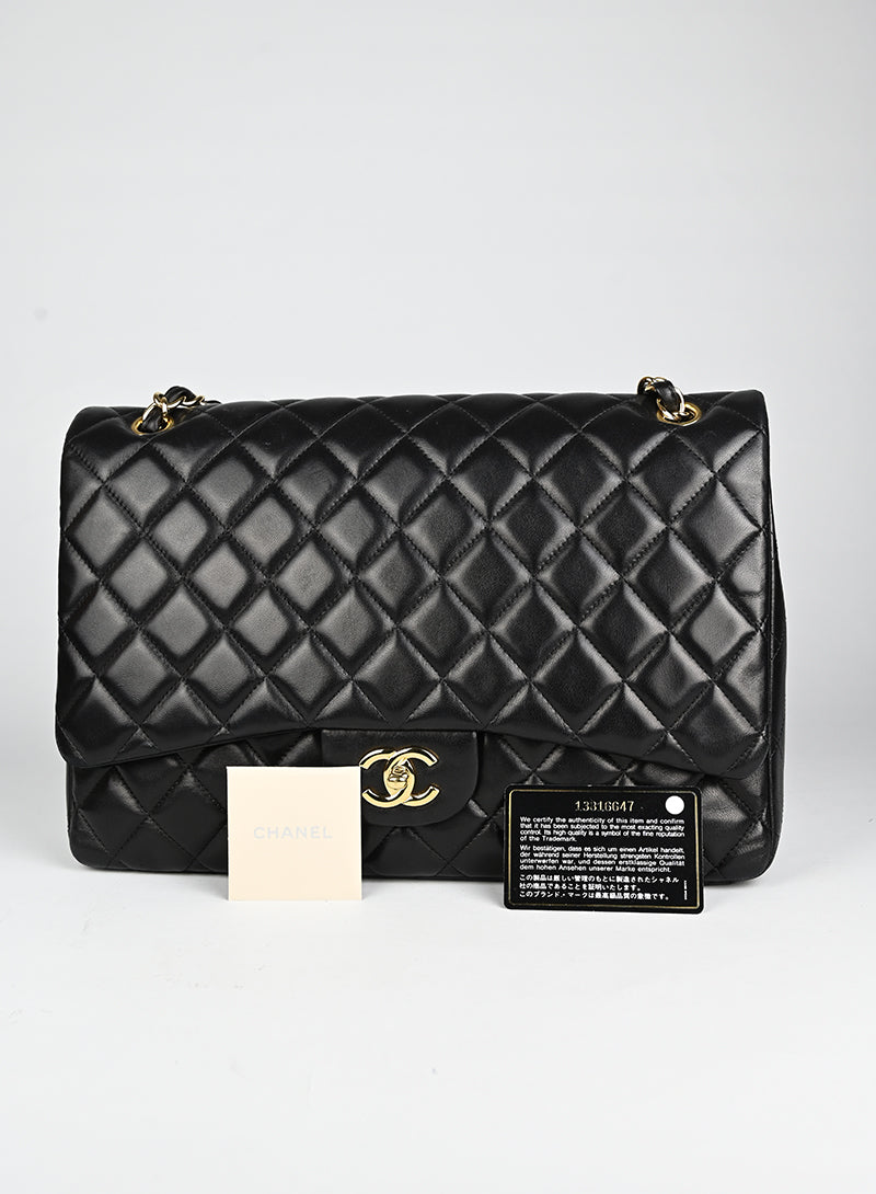 Chanel Borsa Timeless Jumbo in pelle nera