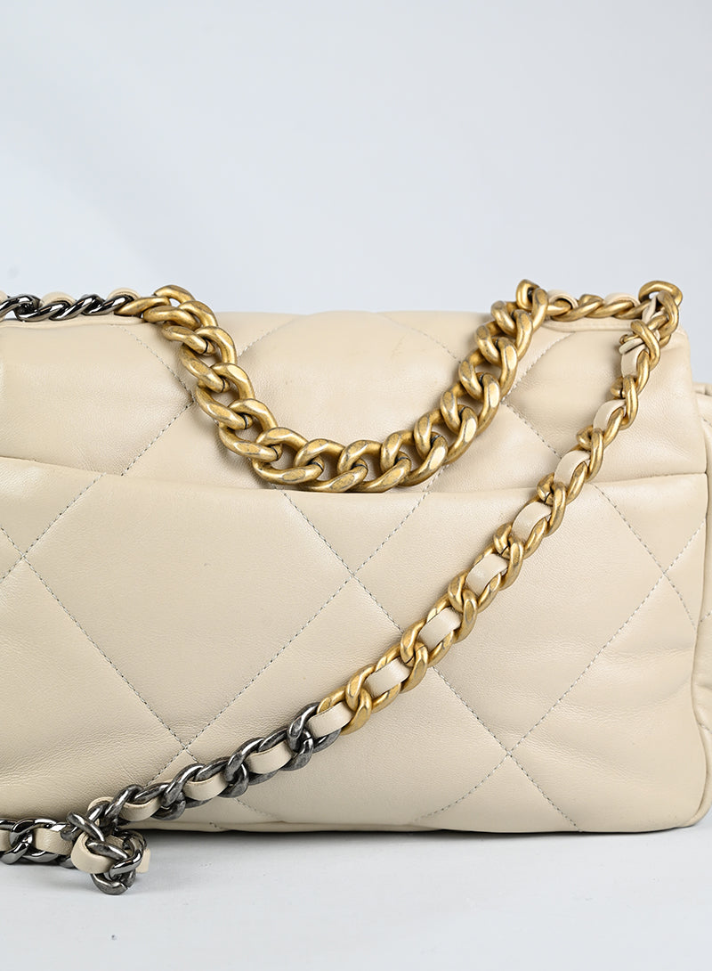 Chanel Borsa 19 in pelle panna