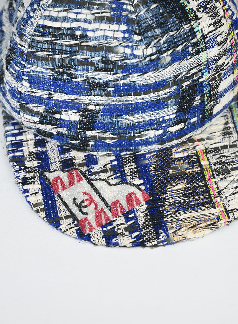 Chanel Cappello Tessuto Bouclé Azzurro e Bianco
