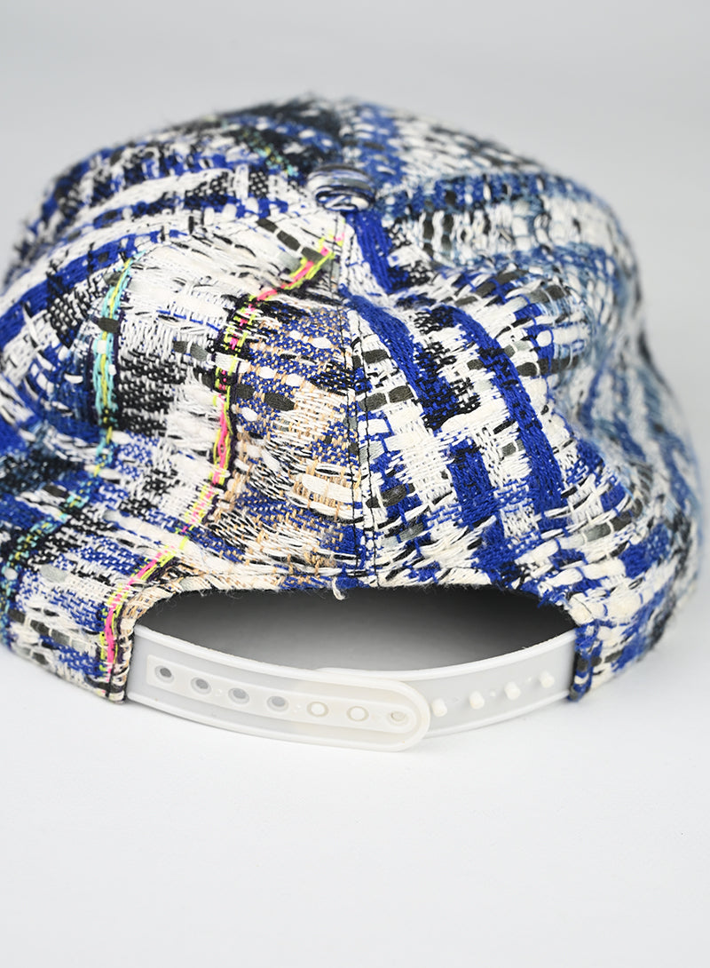 Chanel Cappello Tessuto Bouclé Azzurro e Bianco
