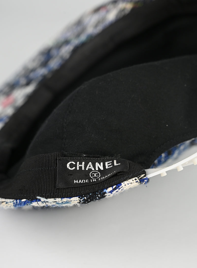 Chanel Cappello Tessuto Bouclé Azzurro e Bianco