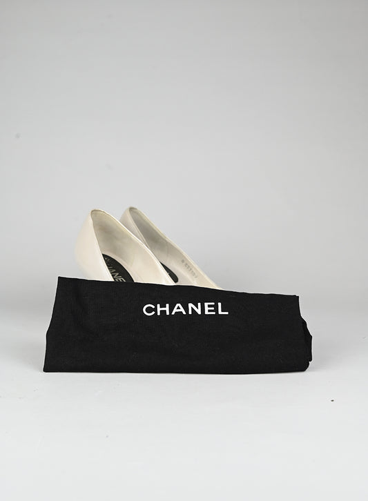 Chanel Décolleté bianche con perla - N. 36 ½