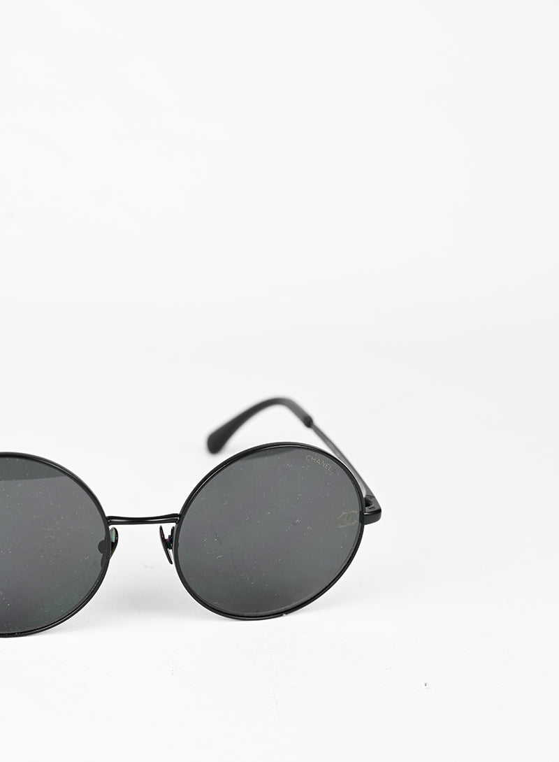 Chanel Occhiali tondi neri