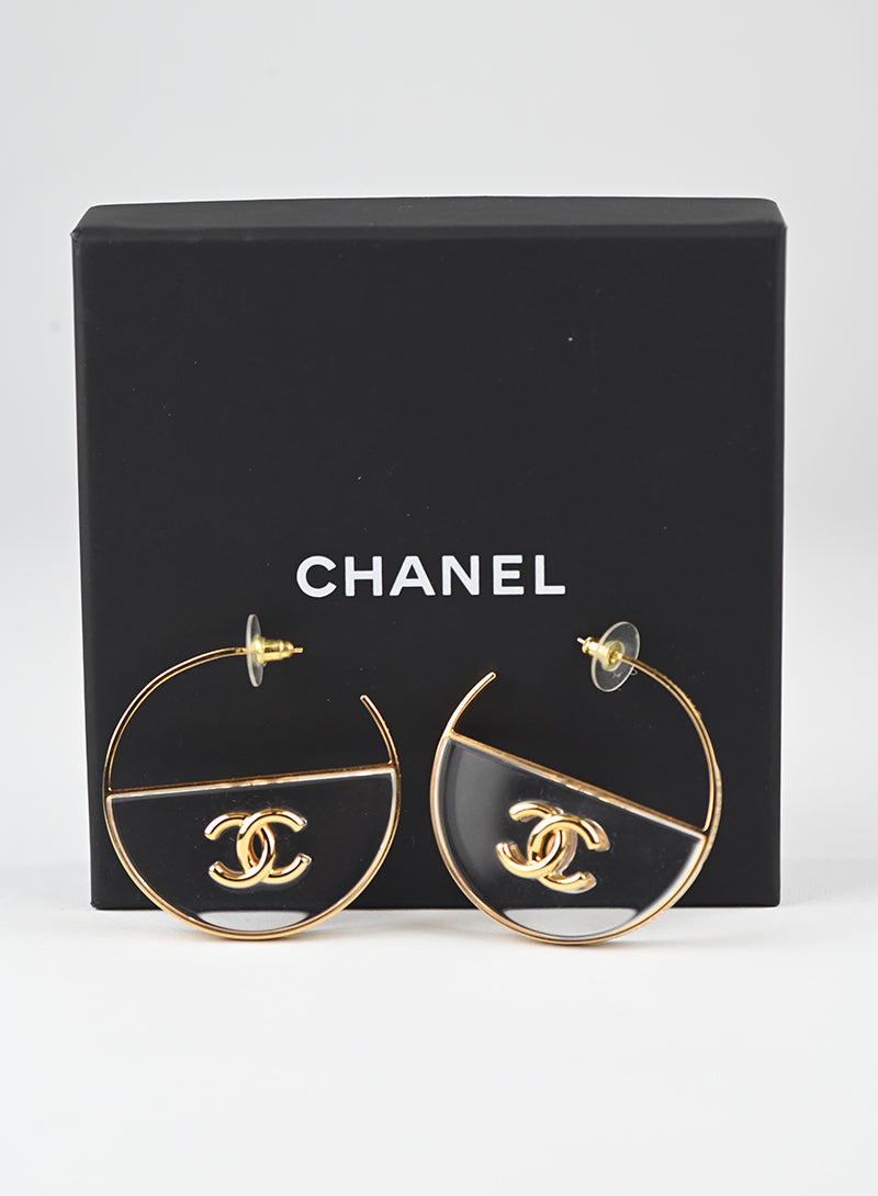 Chanel Orecchini a cerchio con CC oro