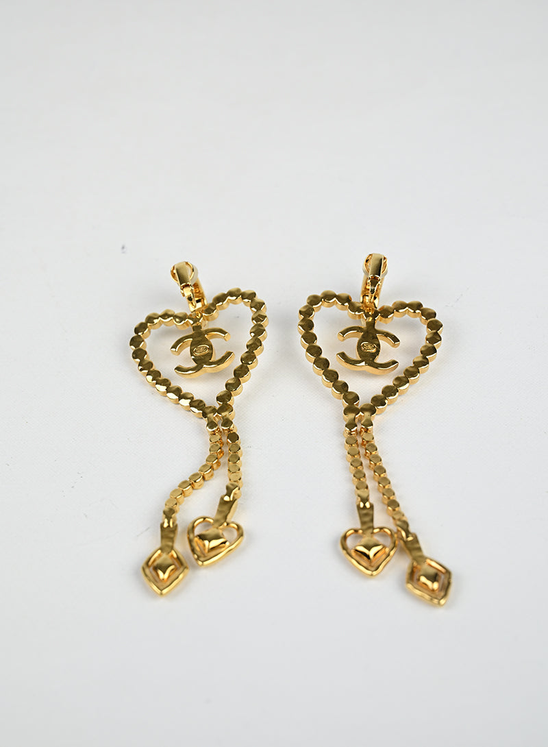 Chanel Orecchini Cuore Cruise 2023