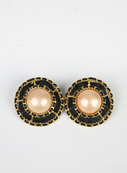 Chanel Orecchini con perla