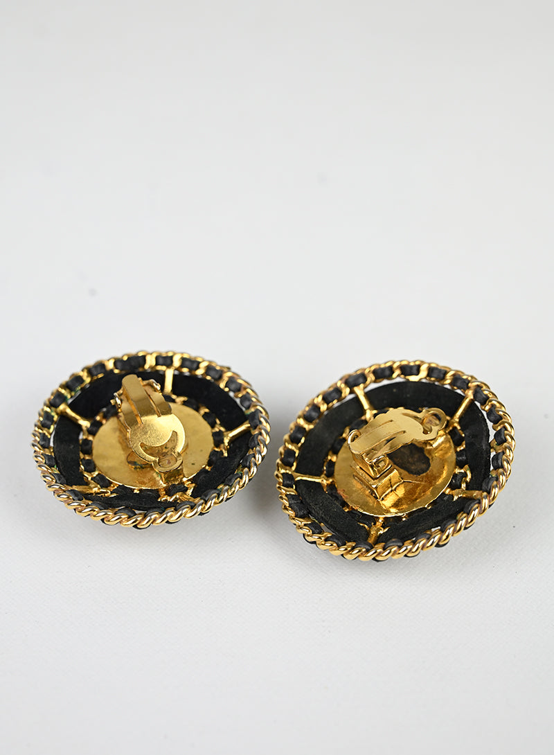 Chanel Orecchini con perla