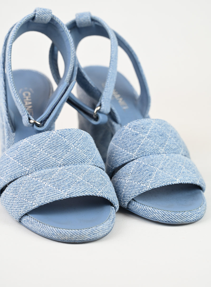 Chanel Sandali con tacco in denim - N. 36c