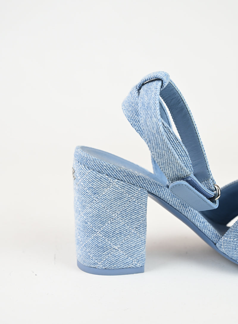 Chanel Sandali con tacco in denim - N. 36c