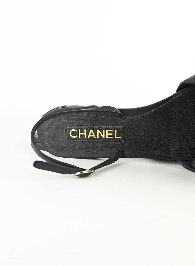 Chanel Sandali intrecciati in pelle nera - N. 39 ½ c