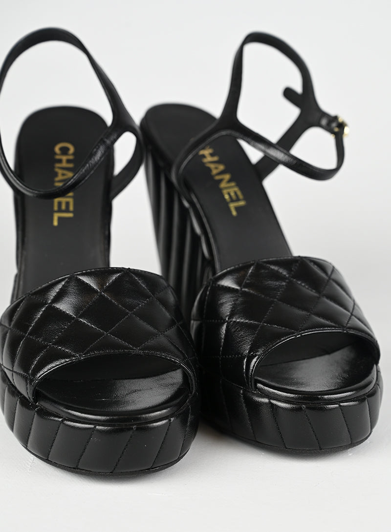 Chanel Zeppe Pelle Nera Quilted - N. 40