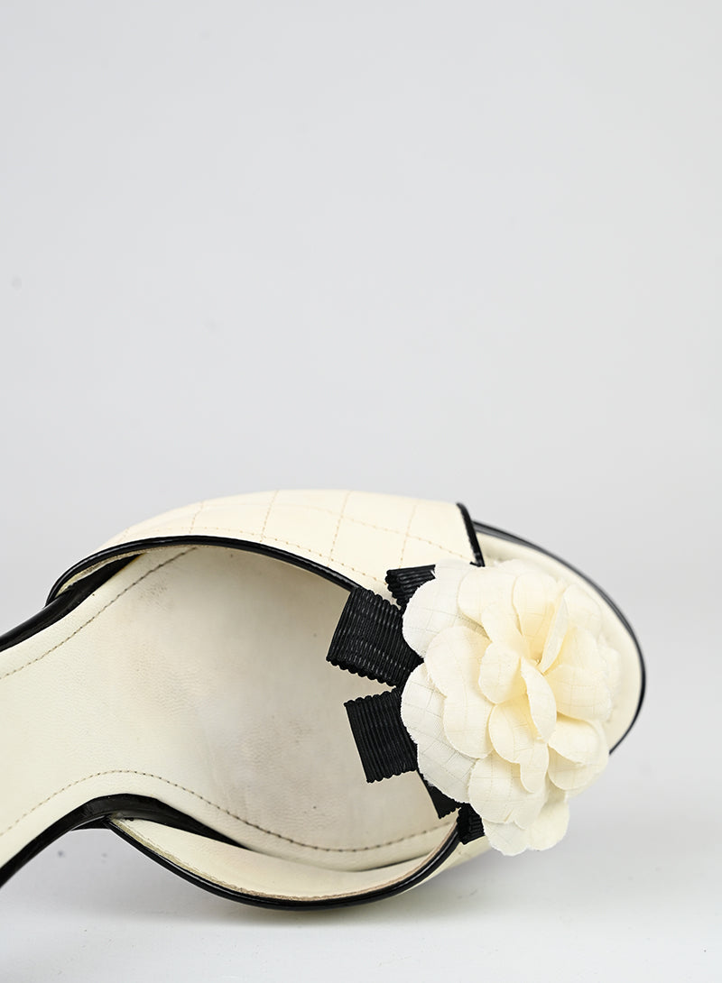 Chanel Décolleté in pelle bianca - N. 41 -  lesleyluxuryvintage