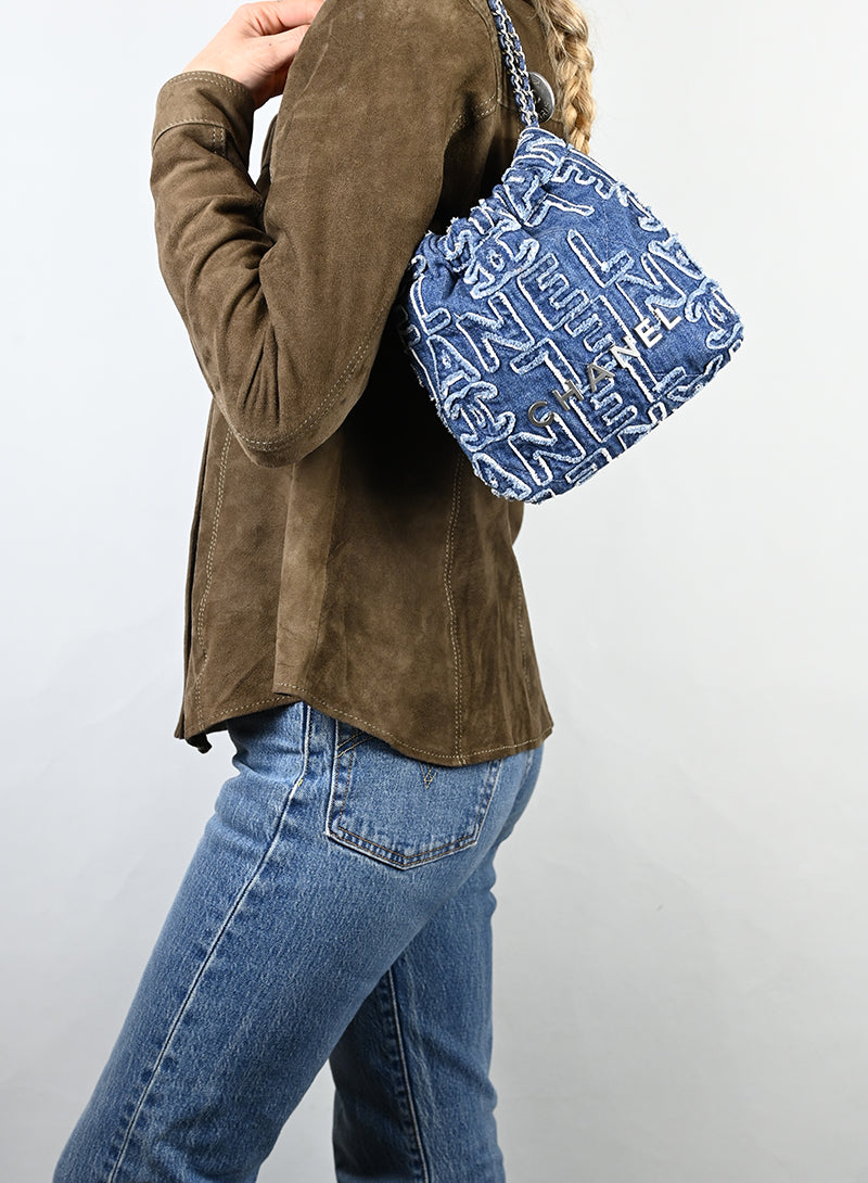 Chanel Borsa Chanel 22 in denim blu