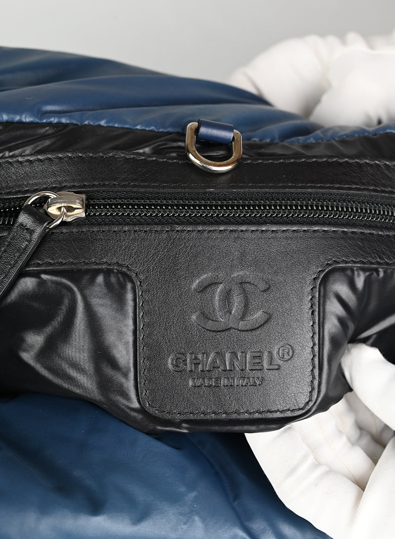 Chanel Borsa Cocoon media in tessuto petrolio