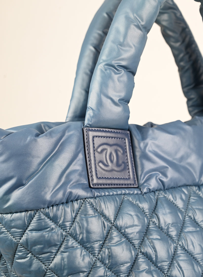 Chanel Borsa Cocoon media in tessuto petrolio