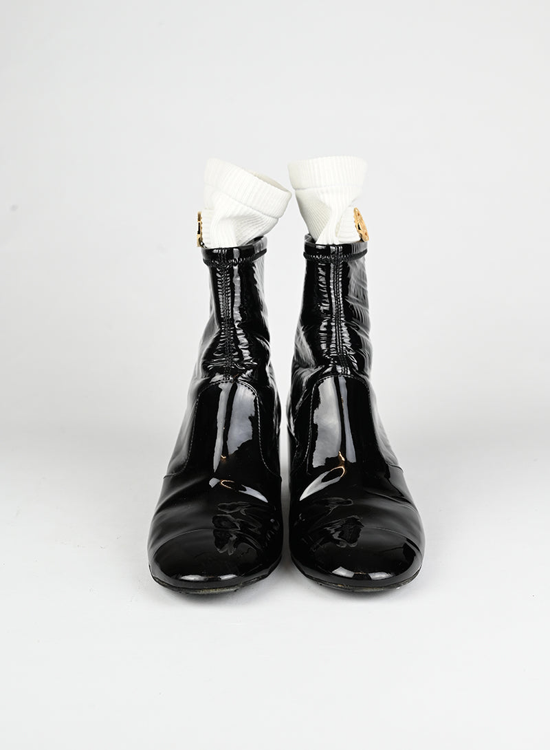 Chanel Stivaletti in vernice nera - N. 37