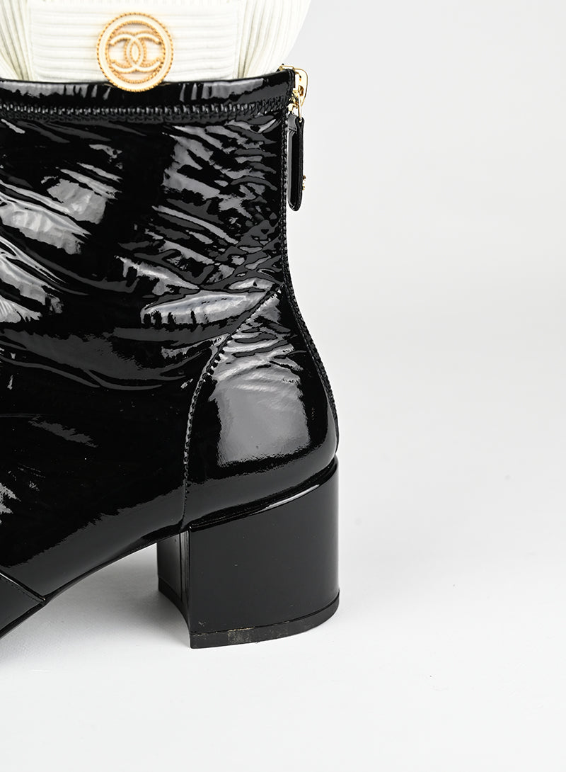 Chanel Stivaletti in vernice nera - N. 37