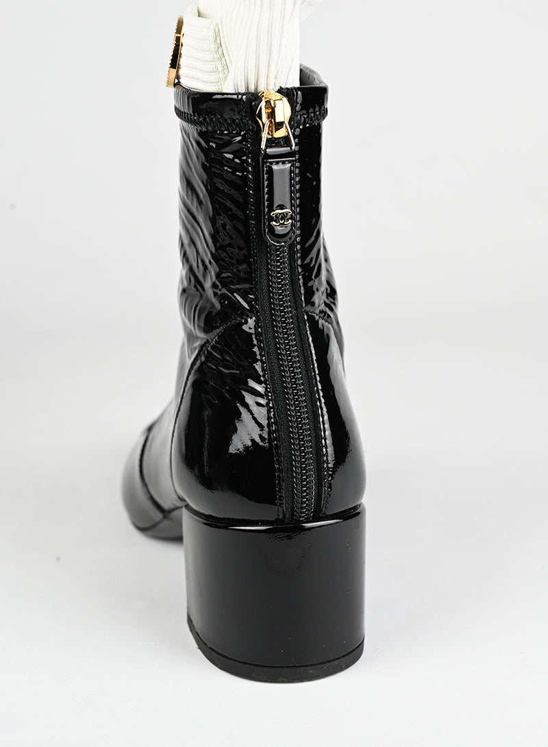 Chanel Stivaletti in vernice nera - N. 37