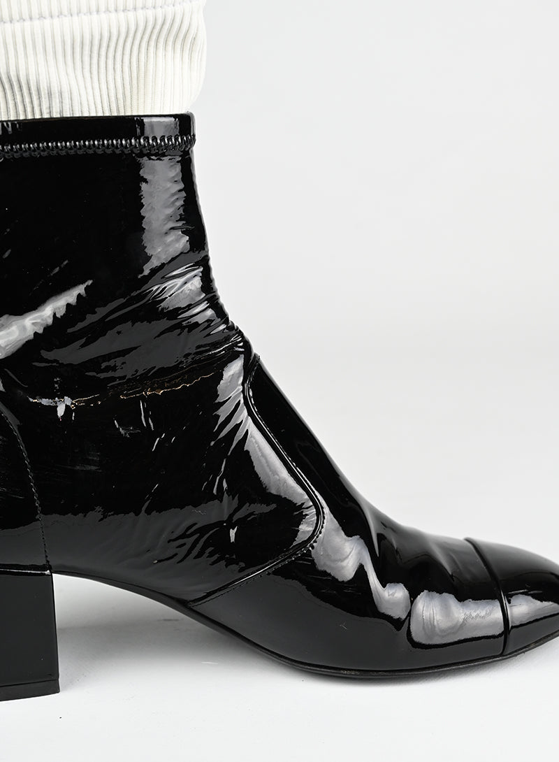 Chanel Stivaletti in vernice nera - N. 37