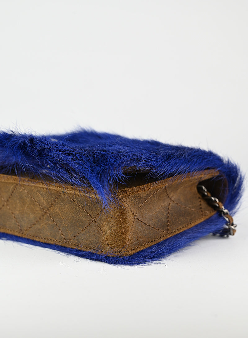 Chanel Borsa a tracolla in Fur bluette