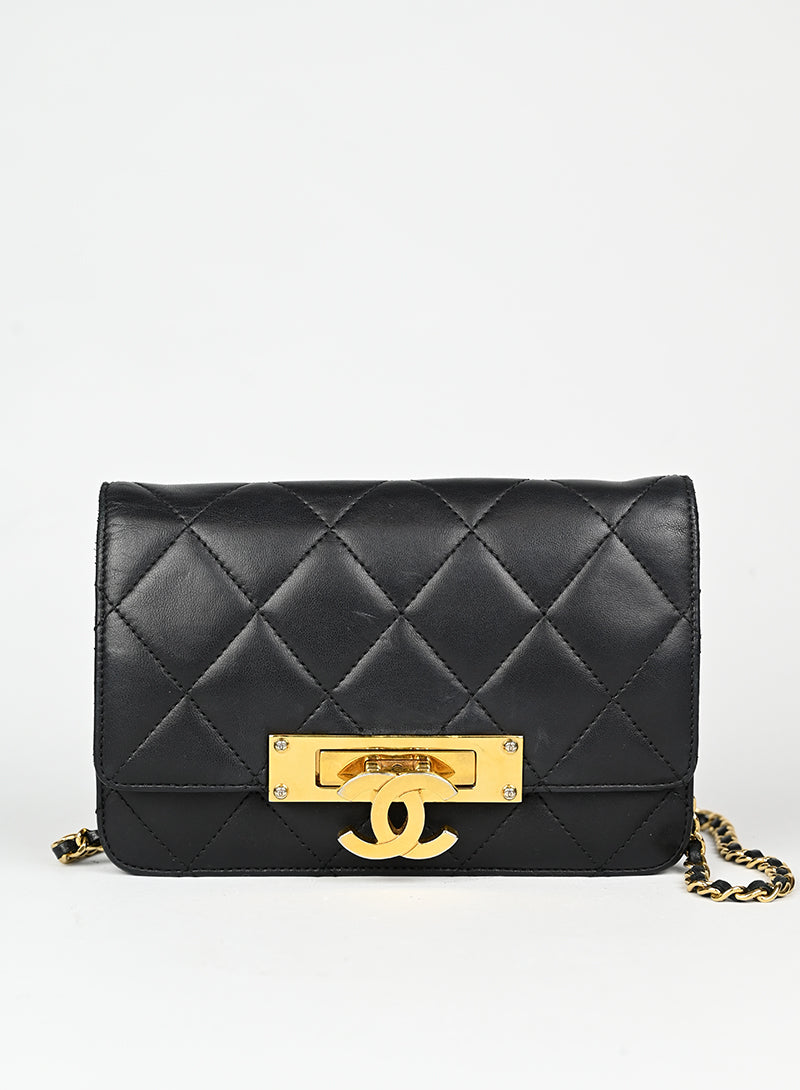 Chanel Borsina Wok in pelle nera -  lesleyluxuryvintage