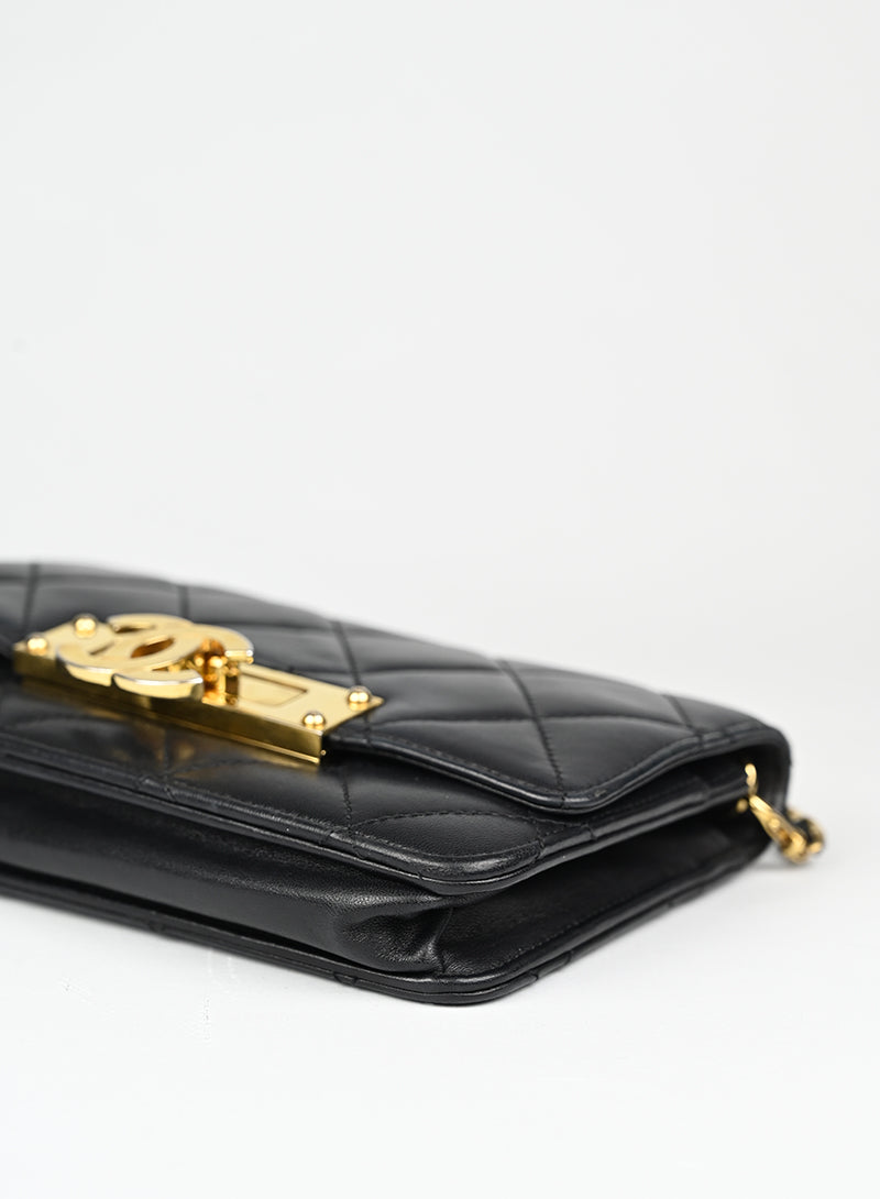 Chanel Borsina Wok in pelle nera -  lesleyluxuryvintage