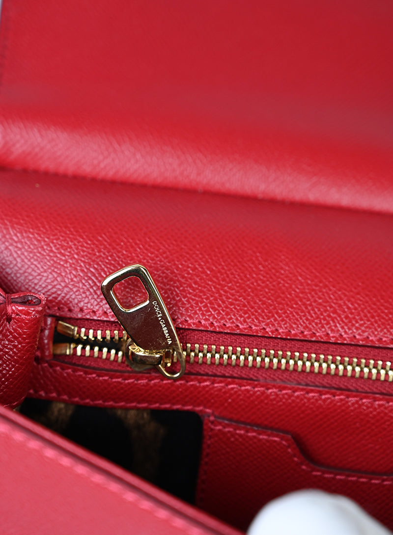 Dolce e Gabbana Borsa Sicily in pelle rossa -  lesleyluxuryvintage