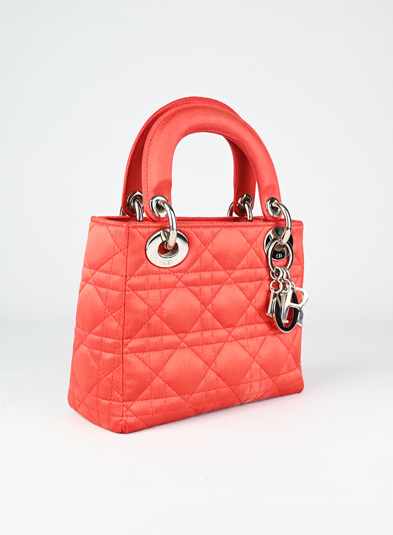 Dior borsina Lady Dior mini in raso corallo