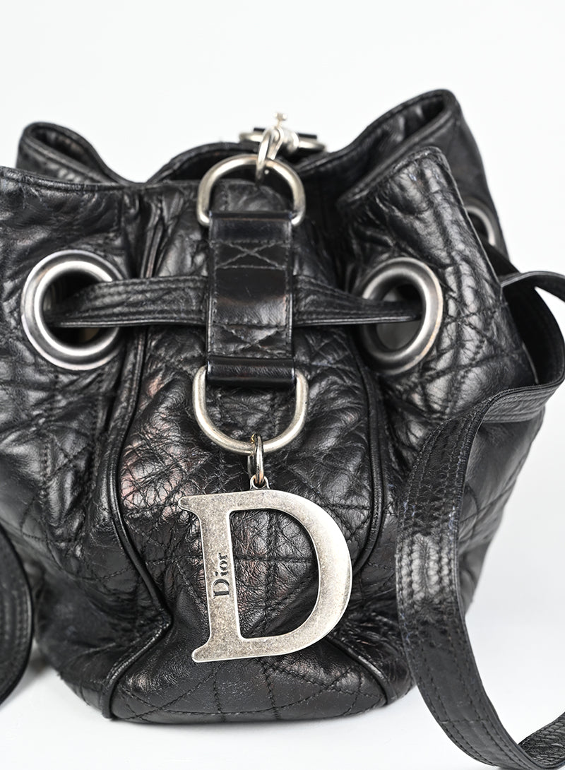Dior Borsa a secchiello Drawstring in pelle nera