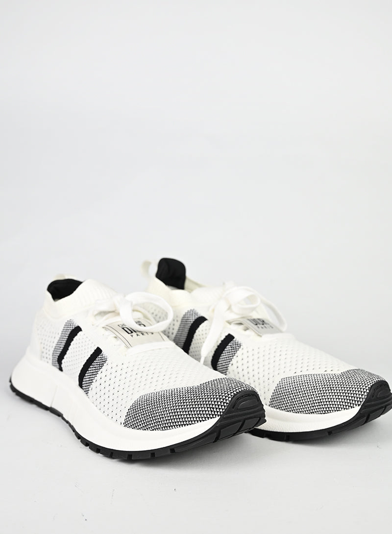 Dior Sneakers in tessuto bianco - N. 40
