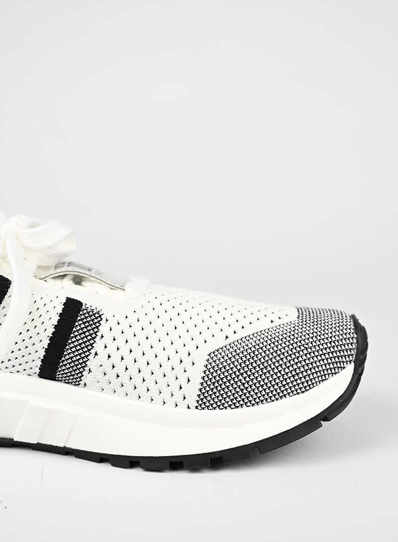 Dior Sneakers in tessuto bianco - N. 40