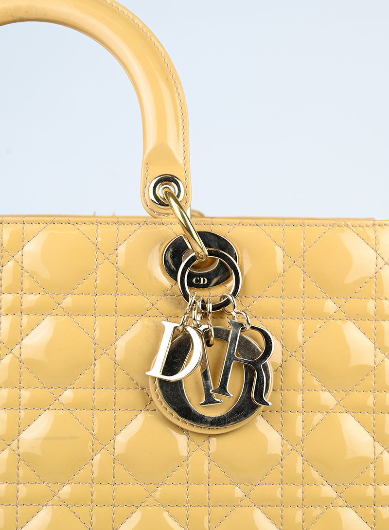 Dior Borsa Lady Large in vernice beige -  lesleyluxuryvintage
