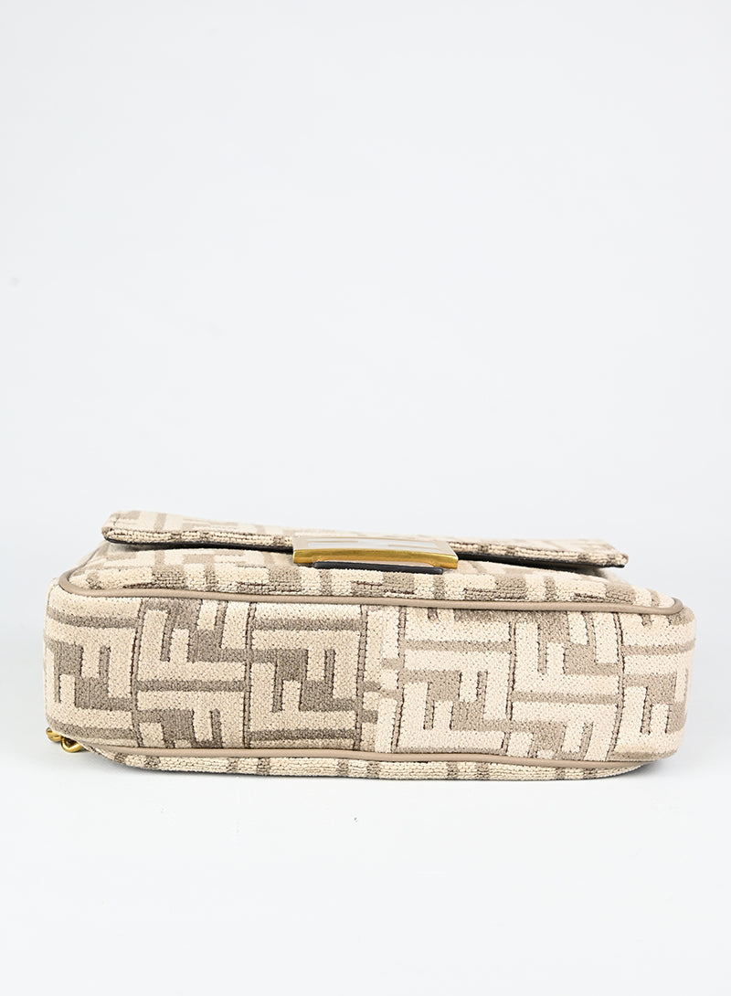 Fendi Borsa Baguette in velluto beige