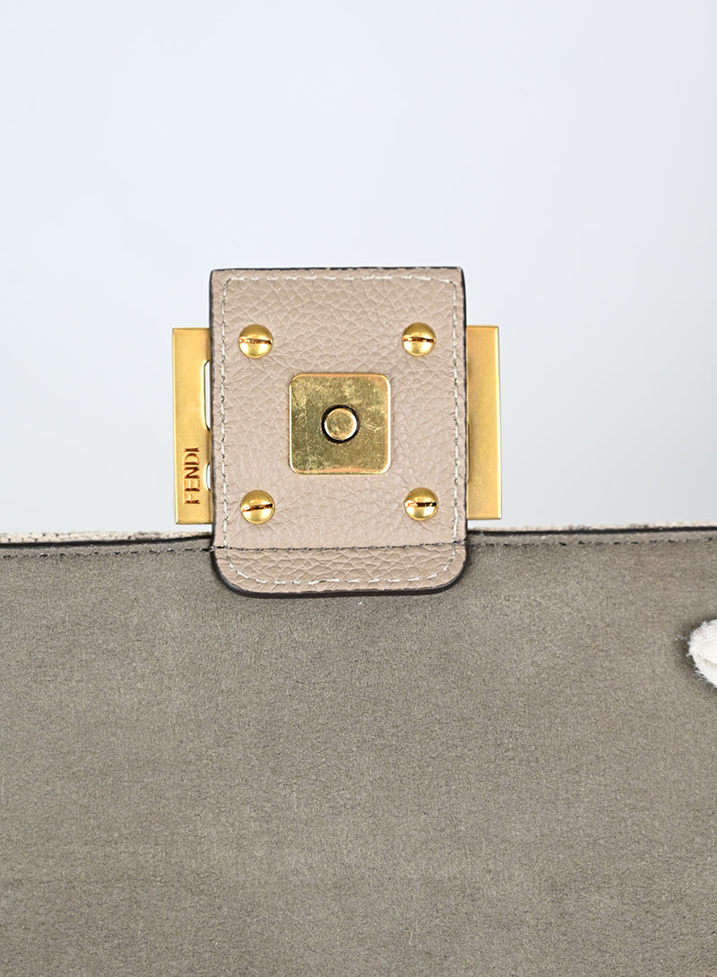 Fendi Borsa Baguette in velluto beige