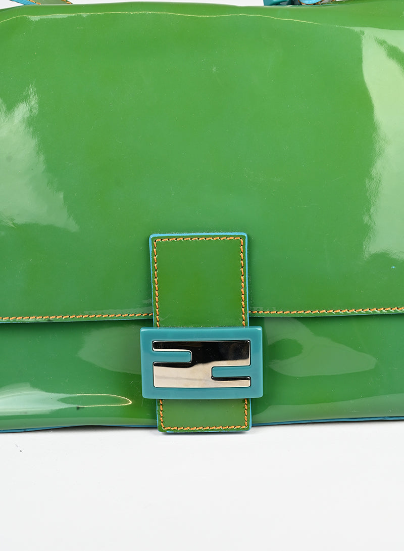 Fendi Borsa Mama Baguette in vernice verde -  lesleyluxuryvintage
