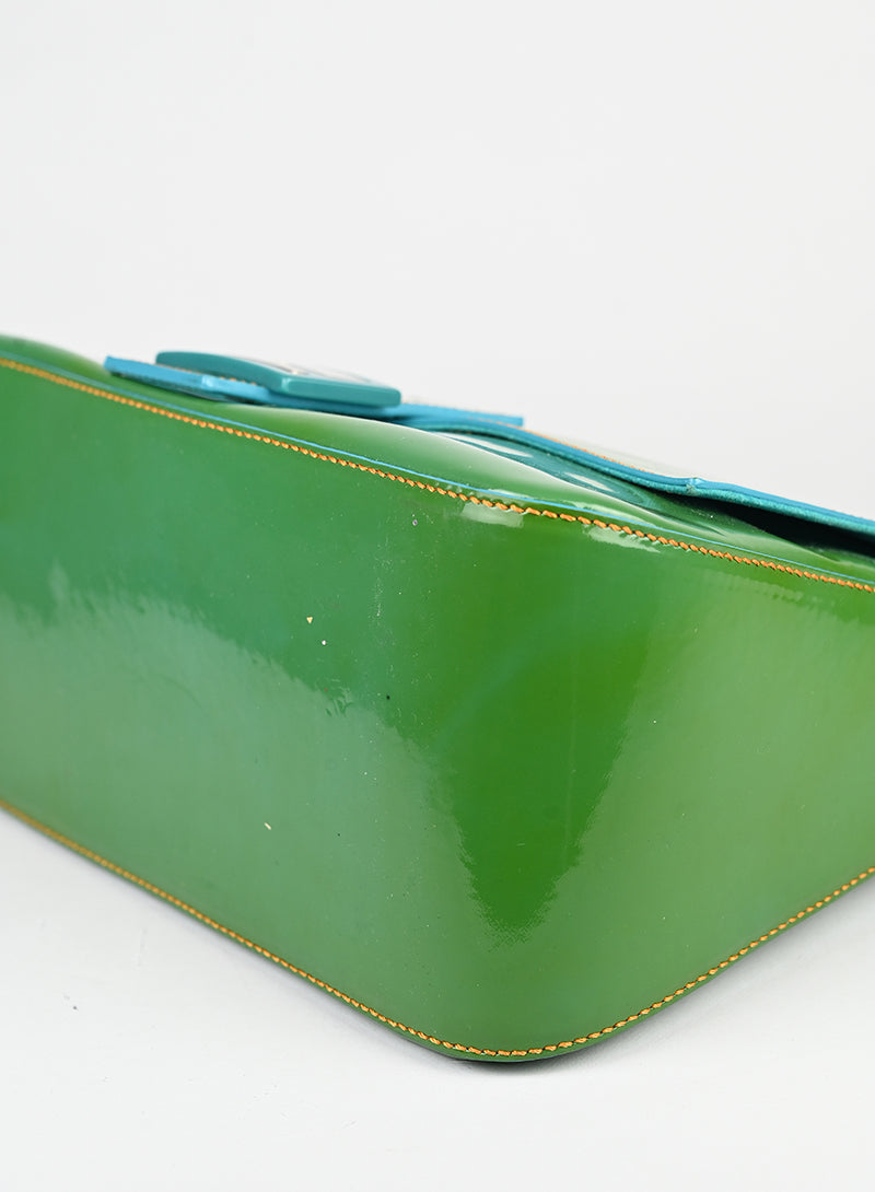 Fendi Borsa Mama Baguette in vernice verde -  lesleyluxuryvintage