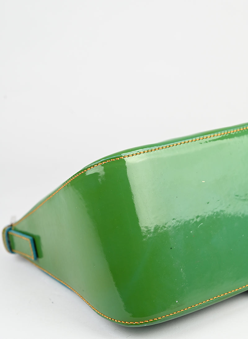 Fendi Borsa Mama Baguette in vernice verde -  lesleyluxuryvintage