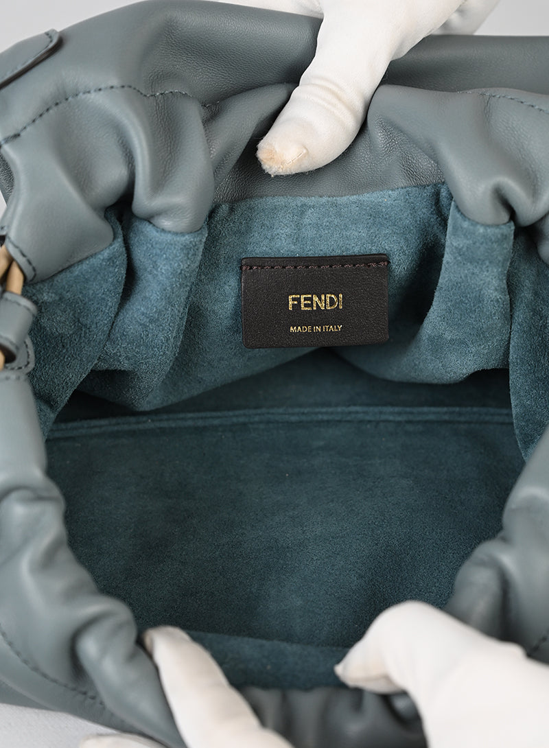 Fendi Borsa Mamma Baguette Soft in pelle ceruleo