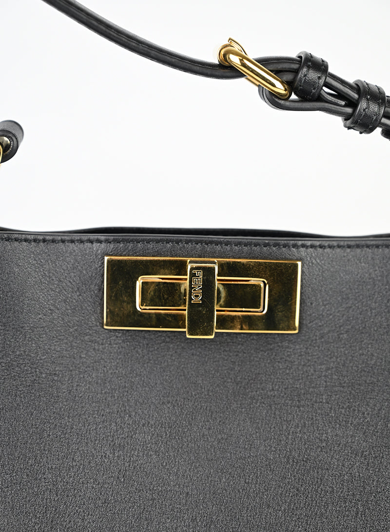 Fendi Peekaboo ISeeU Media in pelle Nera