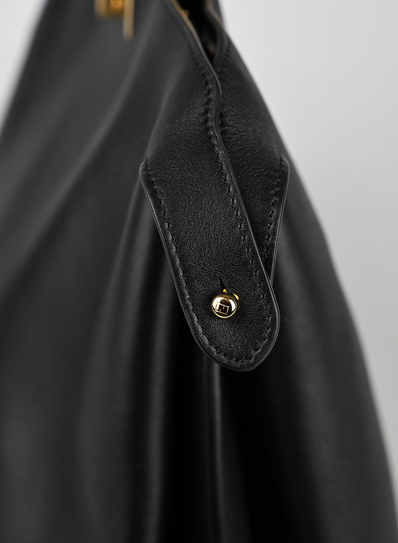 Fendi Peekaboo ISeeU Media in pelle Nera