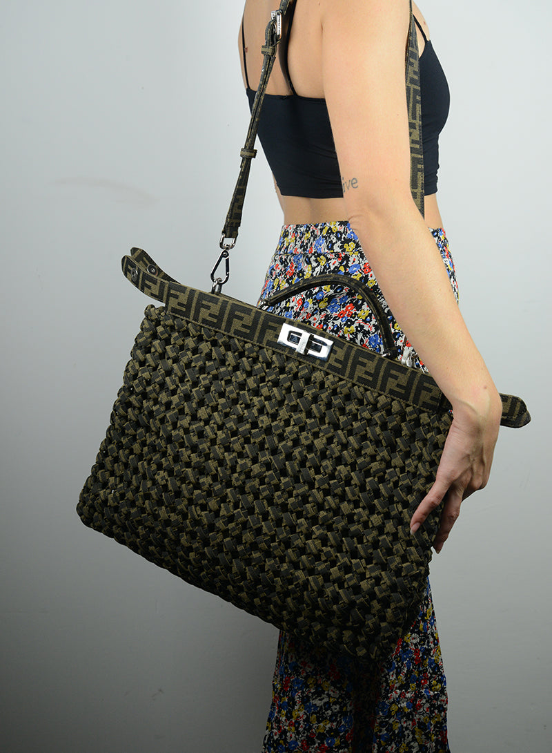 Fendi Peekaboo in tessuto FF intrecciato