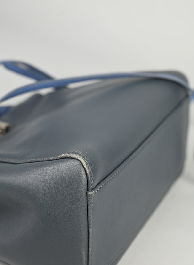 Fendi Peekaboo Mini in Pelle Avio